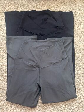 SET OF TWO Aerie High-Waist Crisscross Flared leggings- Black and Grey size m